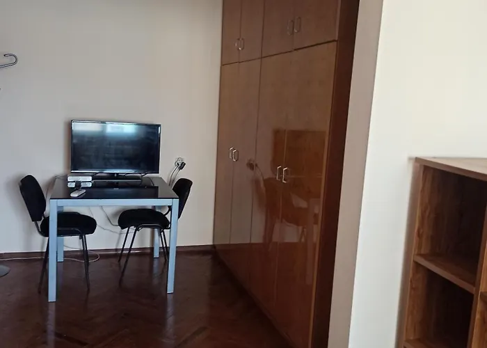 Apartment на центъра на до фонтаните и морето и градинта