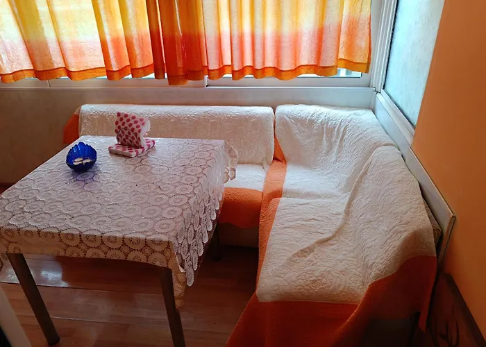 Apartment на центъра на до фонтаните и морето и градинта