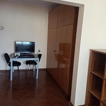 Apartment на центъра на до фонтаните и морето и градинта