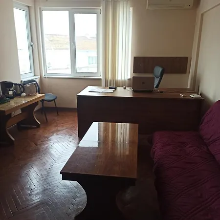 Apartment на центъра на до фонтаните и морето и градинта *