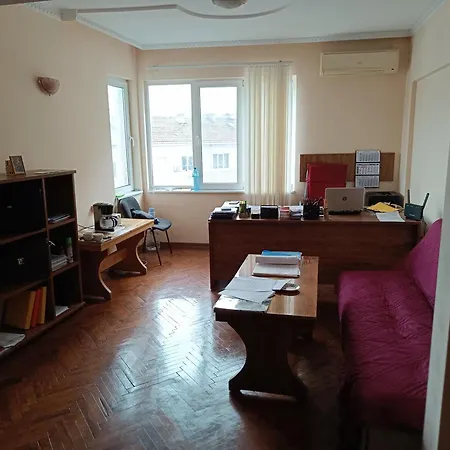 Apartment на центъра на до фонтаните и морето и градинта *