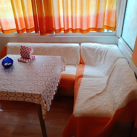 Apartment на центъра на до фонтаните и морето и градинта