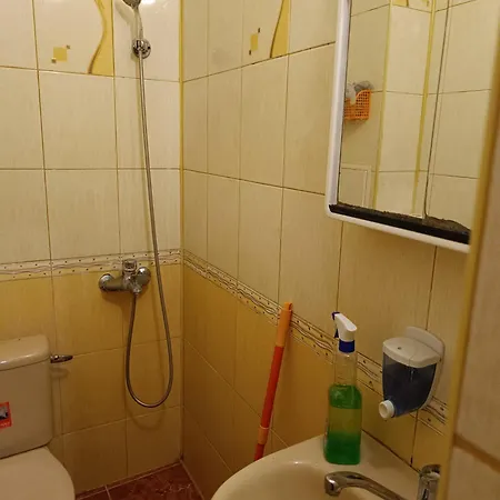 Апартаменты на центъра на до фонтаните и морето и градинта *